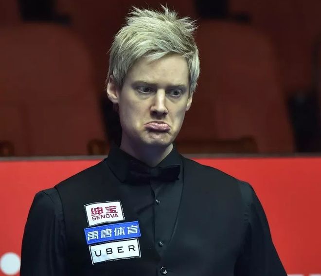 首轮比赛中 首轮比赛中