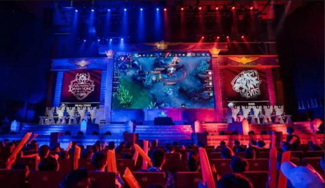 員的榮譽與 員的榮譽與